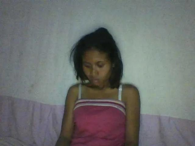 Offline YoungNatie on BongaCams