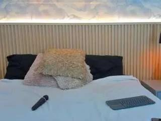 Offline ainarajimenez on CamSoda