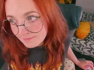 Offline alice-cuteperv on CamSoda