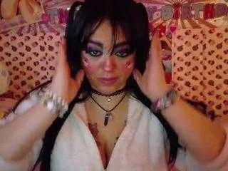 Offline alizelatin on CamSoda