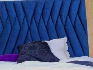 annyy-rosse on CamSoda 