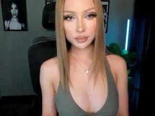 Offline baklajan1918 on CamSoda