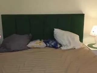 Freechat bonnie-whitee on CamSoda