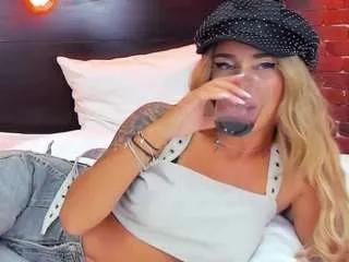 Offline christynaross on CamSoda