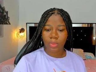 Offline creamy-brunette on CamSoda