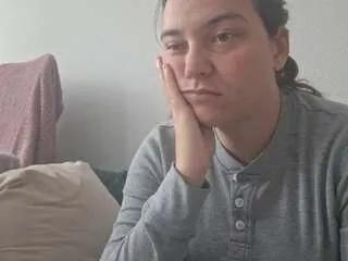 Offline cyndeewinter on CamSoda