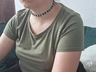 Offline cyndeewinter on CamSoda