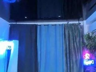 danieleaida — Double pen 1 ass 1 pussy [768 tokens remaining]