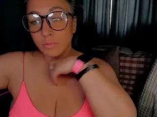 Offline foxxy-lady on CamSoda