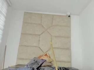 Offline hanna-lens on CamSoda