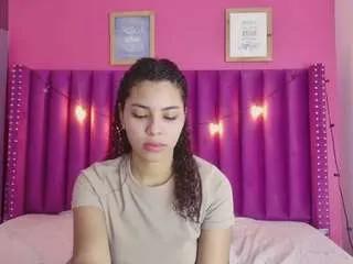 Offline hornysweetebony on CamSoda