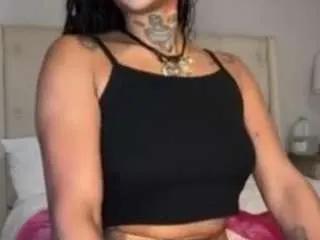 Freechat iambaldheadbrittany on CamSoda