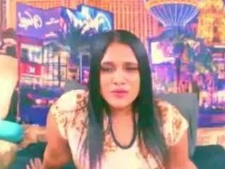 Offline indiansexylady4u on CamSoda