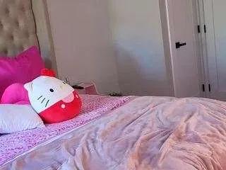 katt-leya on CamSoda 