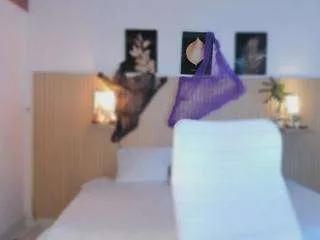 katy-rogers — Blow you a kiss  [Multi Goal]