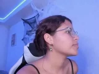 Offline lady-brownnnn on CamSoda