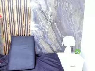 Offline laurasaenz01 on CamSoda