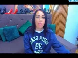 Freechat laurasin on CamSoda