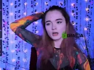 Offline liana-kisses on CamSoda