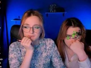 Offline liana-kisses on CamSoda