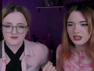 Offline liana-kisses on CamSoda