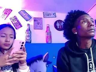 lili-and-breazer on CamSoda 