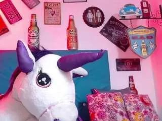 lili-and-breazer on CamSoda 