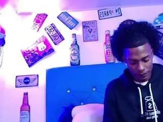 lili-and-breazer on CamSoda 