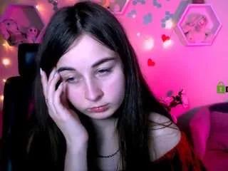 lilith-diva on CamSoda 