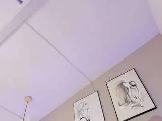 Offline lindarey-mr on CamSoda