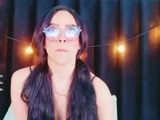 Offline littleebluee on CamSoda