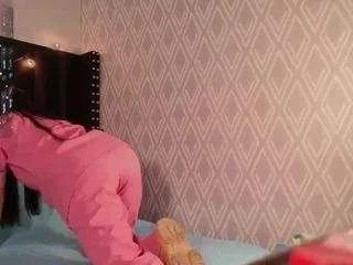 Offline littleebluee on CamSoda