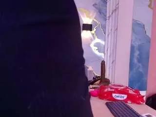 Offline lor-queen on CamSoda