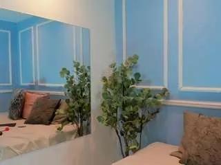 Offline lucycanels on CamSoda