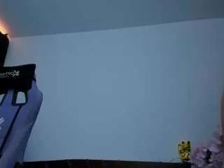 Offline luna-g on CamSoda