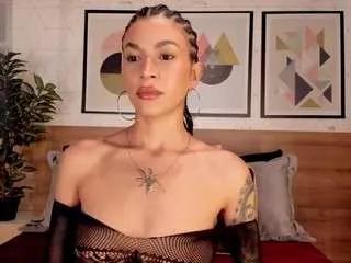 Offline lunaruso on CamSoda