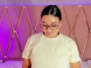 Offline mady-jamess1 on CamSoda