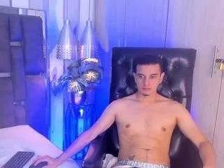 Offline maxibenetti on CamSoda