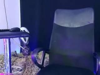 maxibenetti — naked, lush + control 5 minutes + BIG CUM [999 tokens remaining]