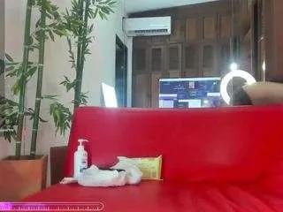 Offline maxibenetti on CamSoda