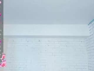 Freechat megancoxx on CamSoda