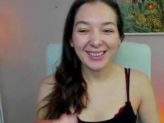 Offline meganxkiss on CamSoda