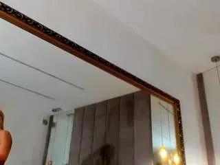 Offline mia-miian18 on CamSoda