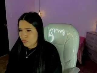 Freechat miiss-greyy on CamSoda