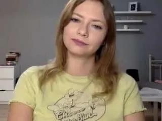 CamSoda milliedesire is Away milliedesire — Golden Ticket Show In Progress. Tip 100 to join the show