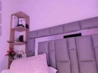 Offline nadia-saadik1 on CamSoda