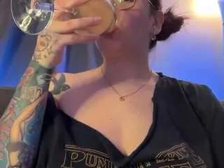 Offline nativepumpkin95 on CamSoda