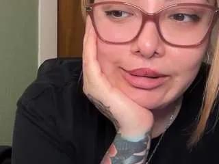 Offline nativepumpkin95 on CamSoda