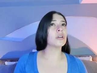 Offline nicolle-w on CamSoda