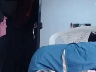 Offline pame25cmcock on CamSoda